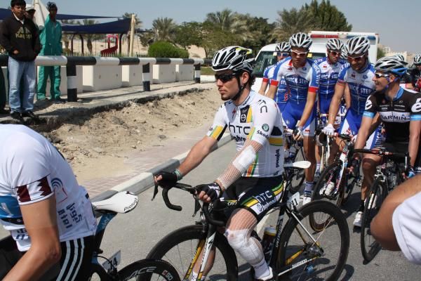 Mark Cavendish (HTC-Highroad) fell during the prologue.