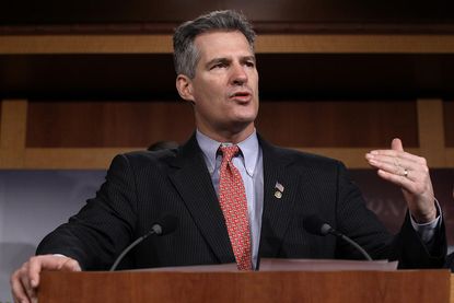 Scott Brown closing in on another upset Senate win, says new poll