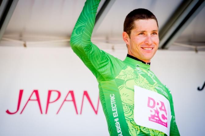 Will Clarke (Drapac) in the Tour of Japan's leader jersey