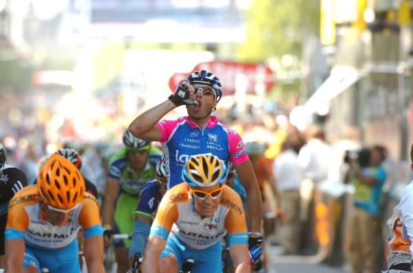Alessandro Petacchi (Lampre-Farnese Vini) celebrates after crossing the line