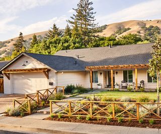 front yard landscaping with mulch and plants