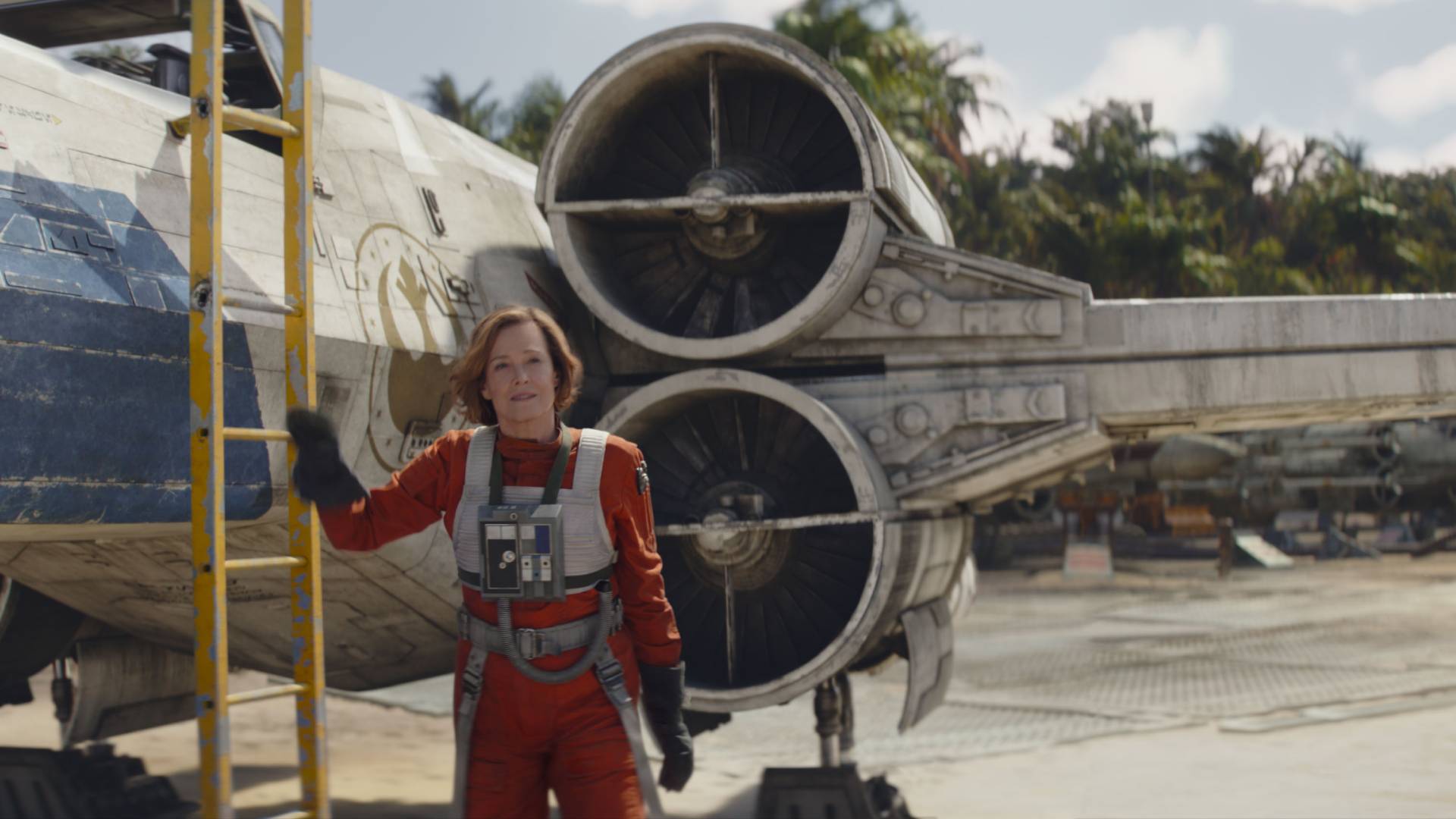 Sigourney Weaver as Colonel Ward with an X-wing in The Mandalorian and Grogu