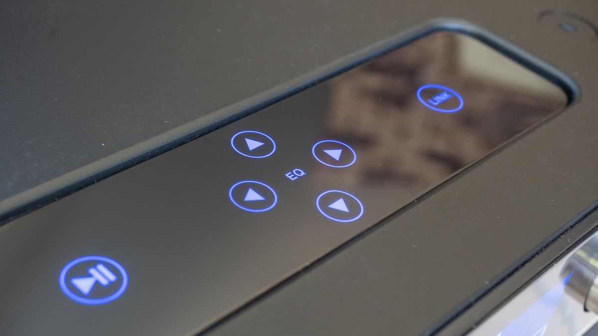 Aiwa Exos9 review TechRadar