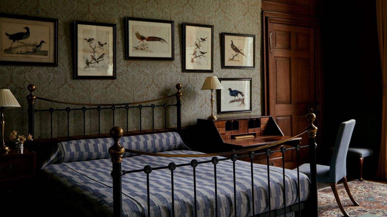 traditional bedroom with blue and white striped bedding