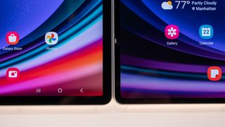 Comparing the bezels on the Galaxy Tab S9 and S9 Ultra