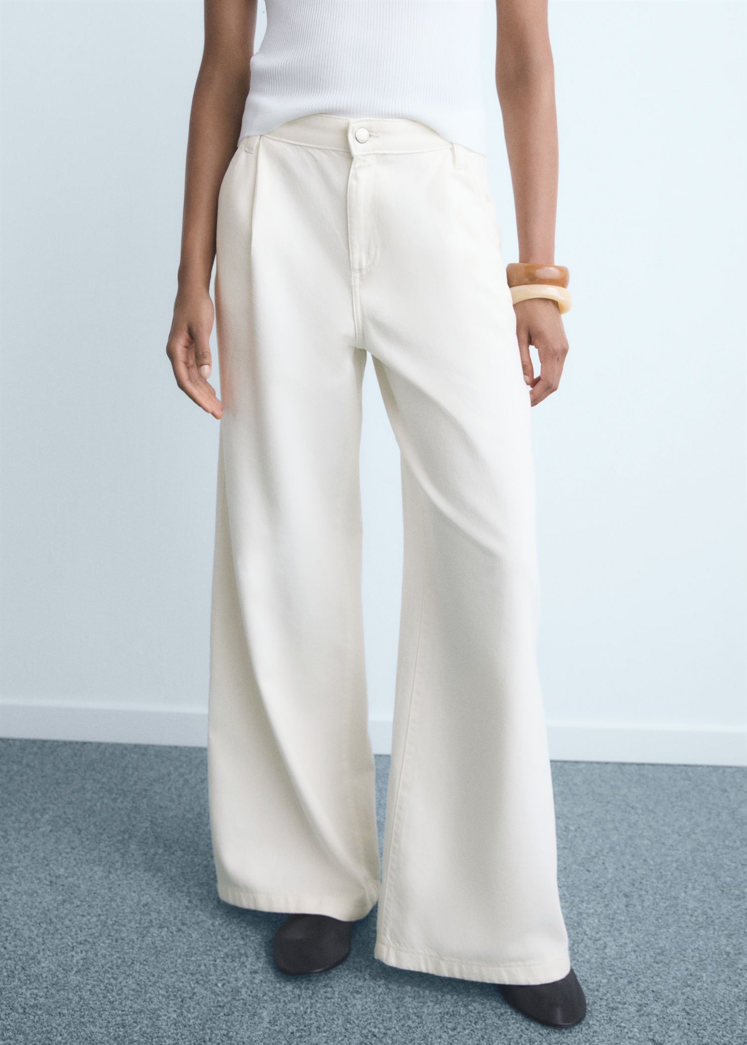 Wide-Leg Pleated Jeans - Women | Mango United Kingdom