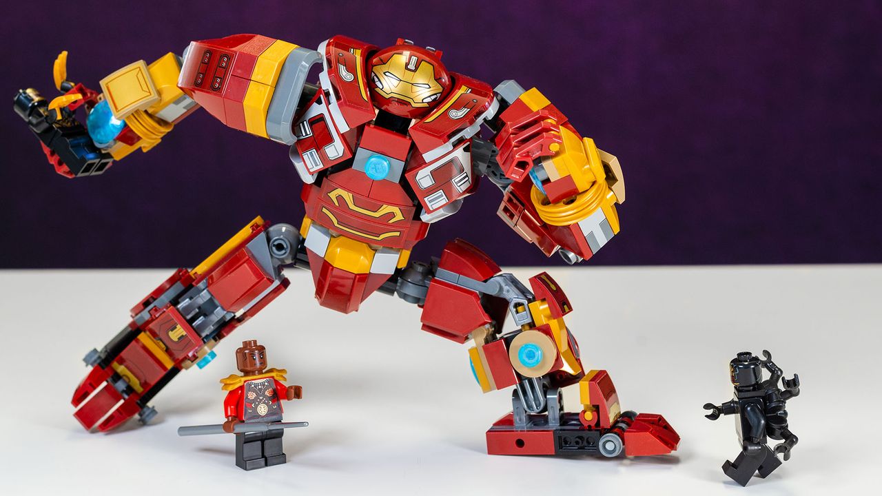 Lego Marvel Hulkbuster in a dynamic running pose.
