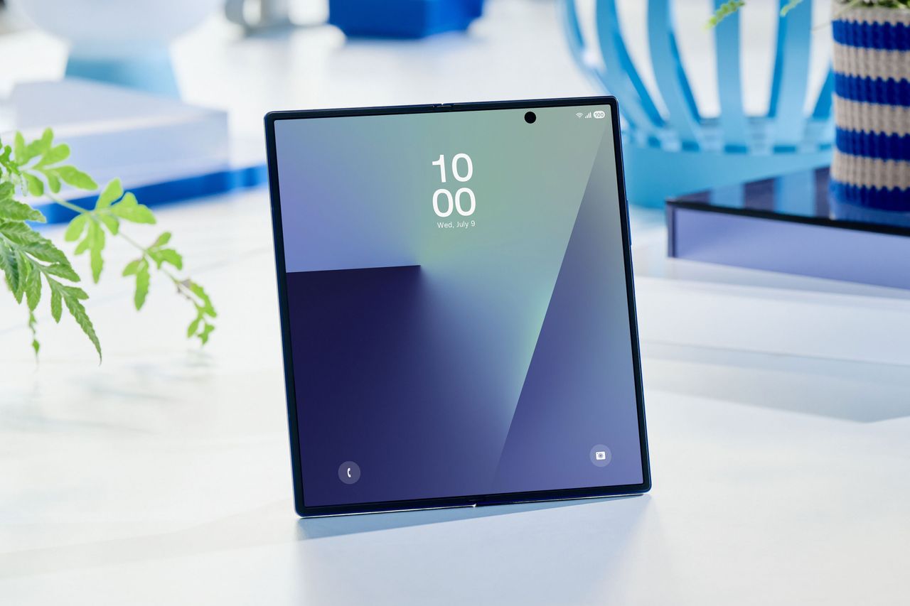Samsung Z Fold7 press images