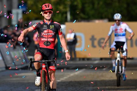 Eli Iserbyt wins in Overijse ahead of teammate Michael Vanthourenhout