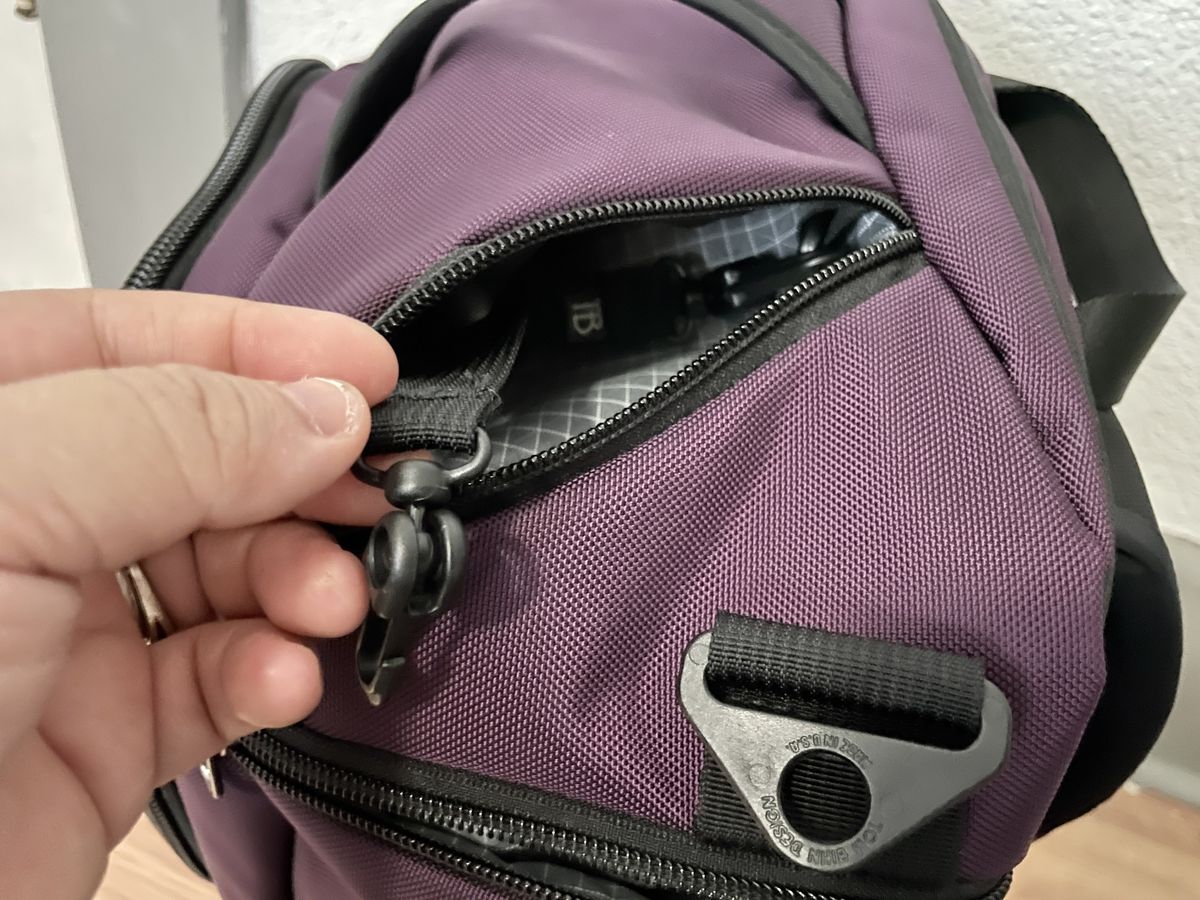 Tom Bihn Techonaut 30 Aubergine Top Pocket Keystrap