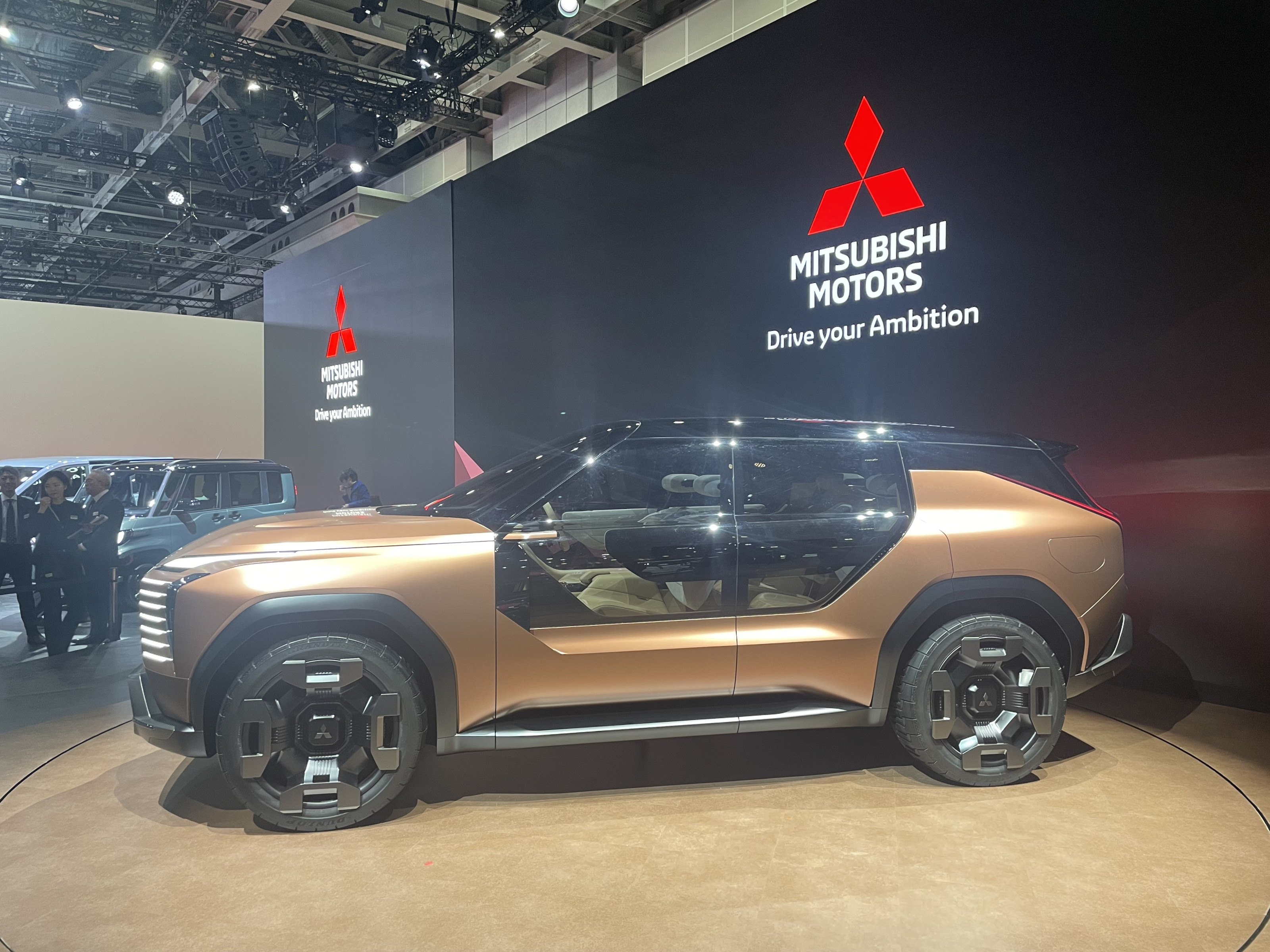 Mitsubishi Elevance concept