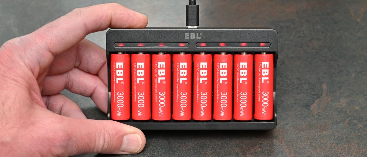 EBL 1.5V 3000mWh Li-ion Rechargeable AA Batteries