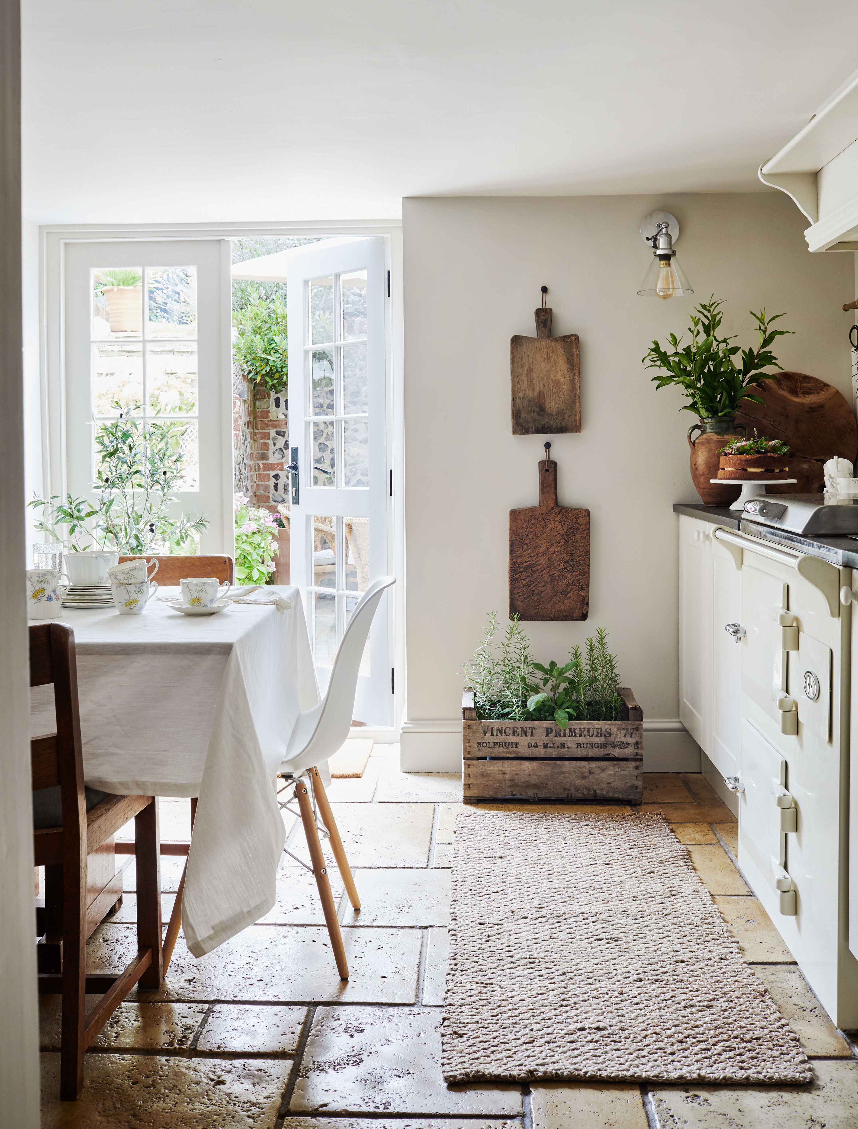 A renovated Georgian cottage full of original features | Homes & Gardens