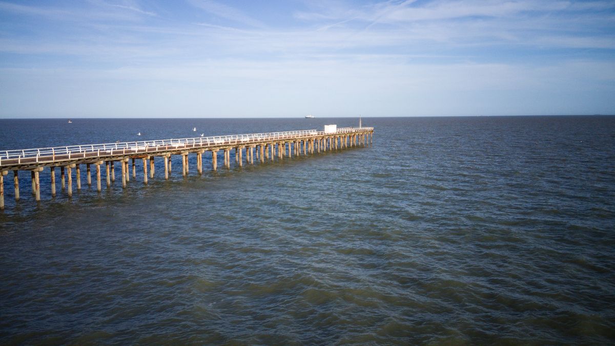 Photo of a pier taken with the Potensic Atom drone