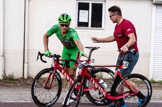 Marcel Kittel (Katusha-Alpecin) gets a bike change