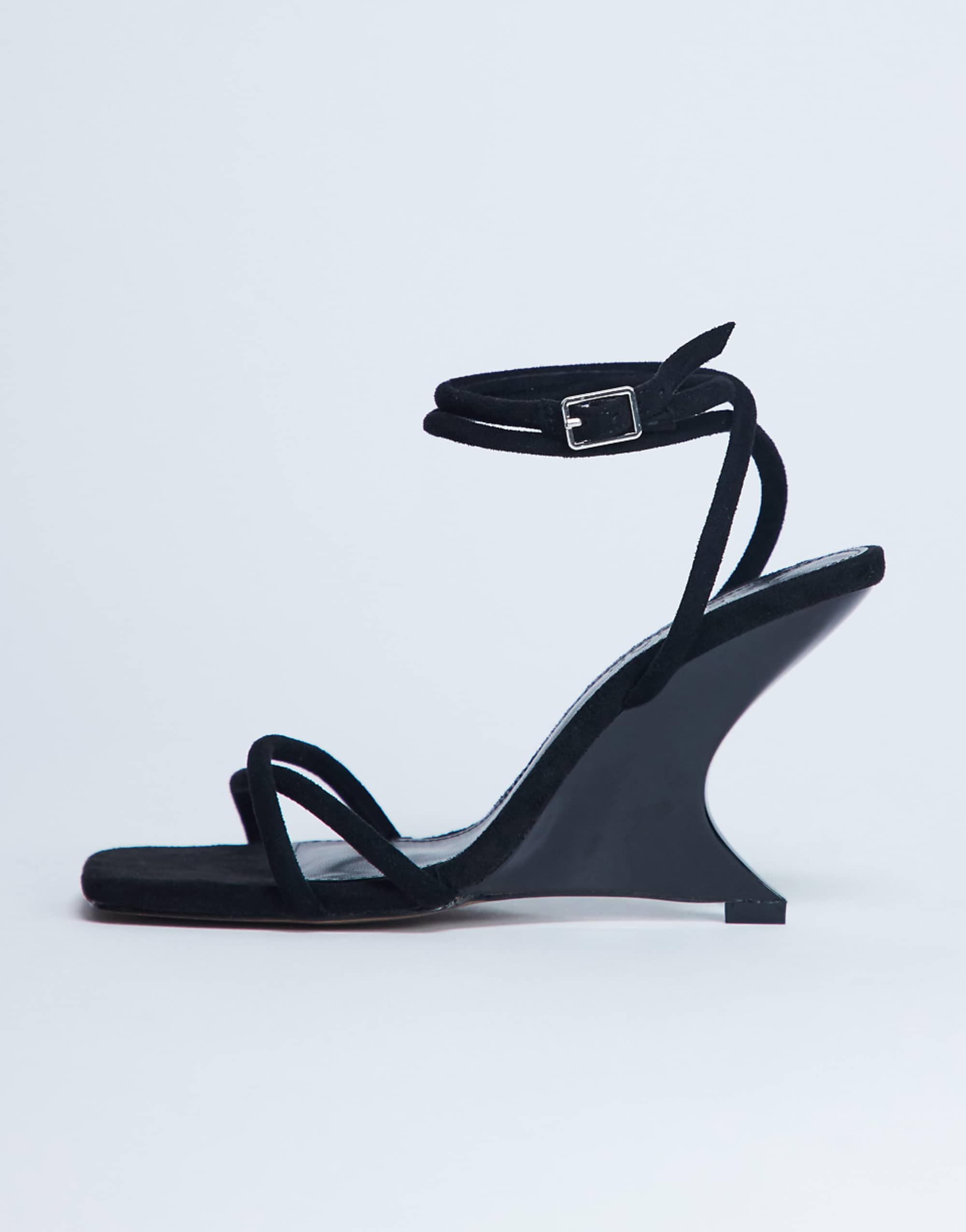 Topshop Alexa Sculptured Wedge Sandal in Black