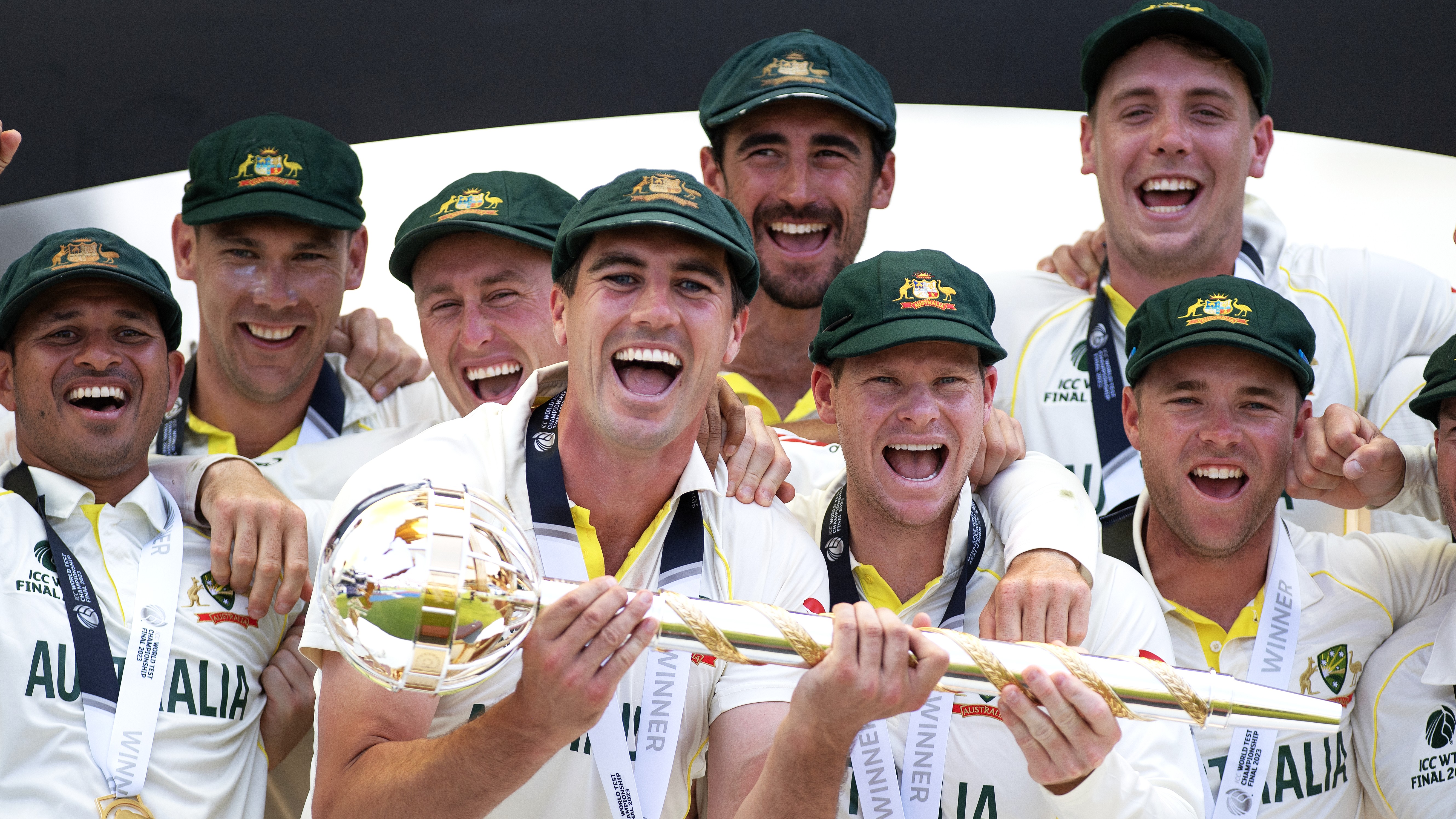 Australian players celebrate winning the 2003 World Test Championship with the mace awarded to the winners 