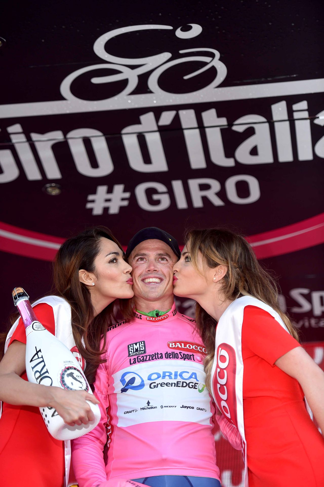 Simon Gerrans (Orica-GreenEdge) in the maglia rosa