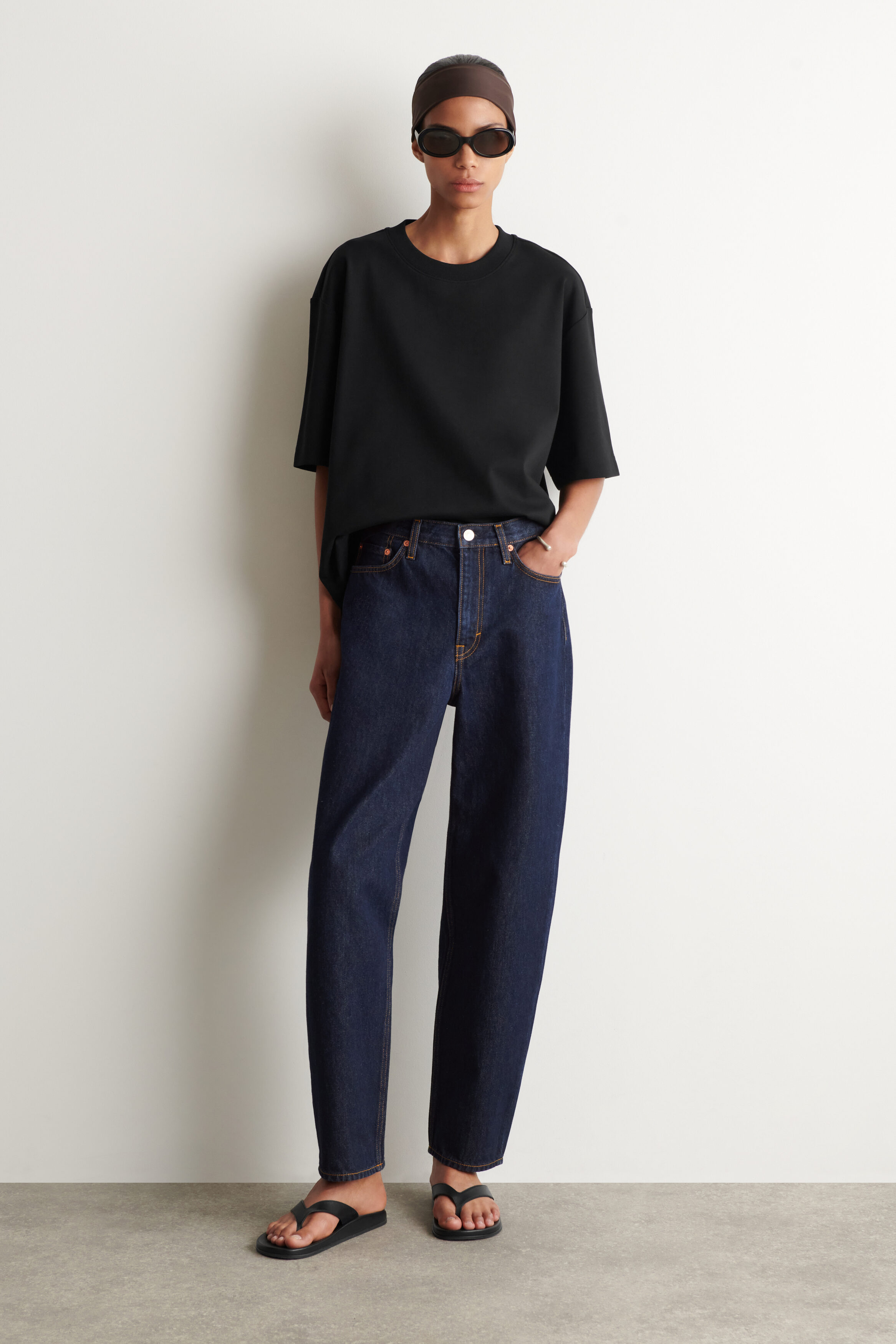 Arch Tapered Jeans