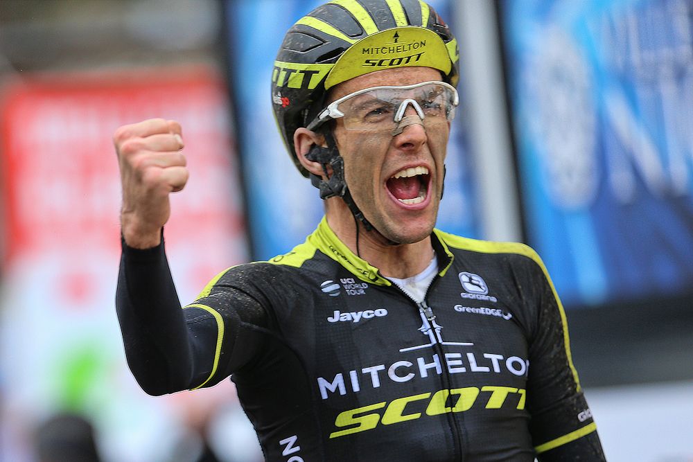 Simon Yates (Mitchelton - Scott) wins stage 7 at Paris-Nice