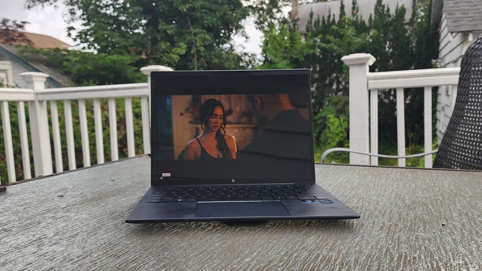 HP Dragonfly G4 review: the keyboard is *chef's kiss* | Laptop Mag