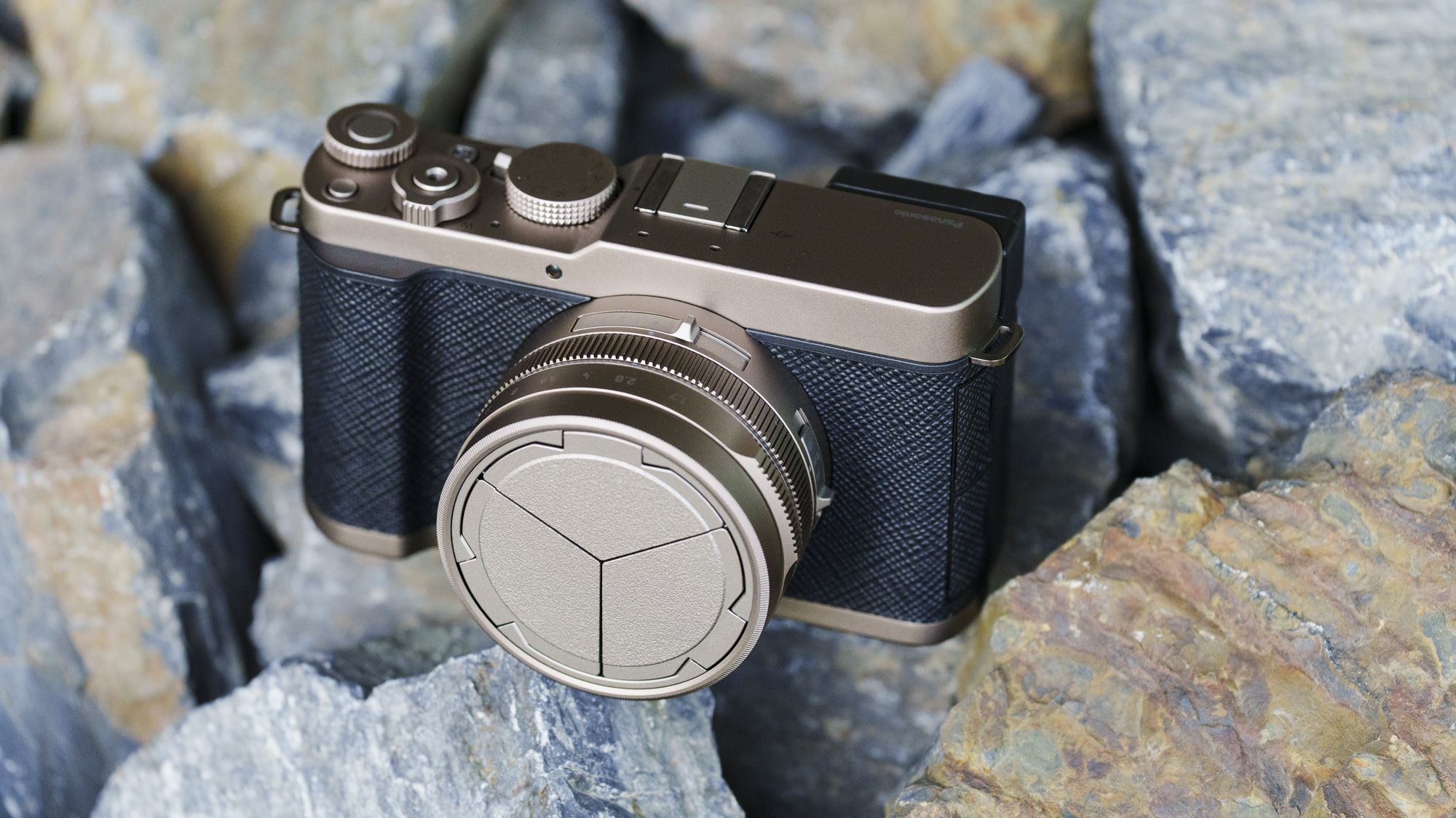 مكان شراء Panasonic Lumix L10: تبدأ الطلبات المسبقة هنا، والأكثر مبيعًا وكيفية الحصول على النسخة الذهبية