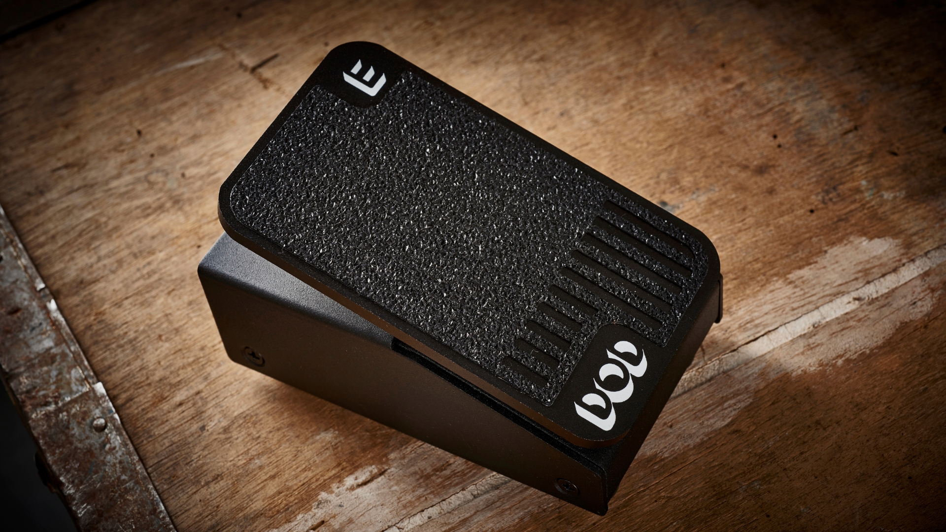 A DOD Mini expression pedal