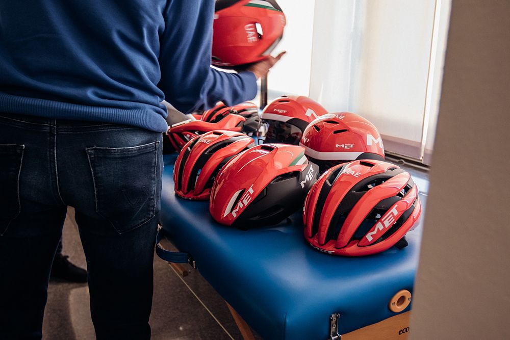 Vented and aero versions of the MET helmets for UAE Team Emirates