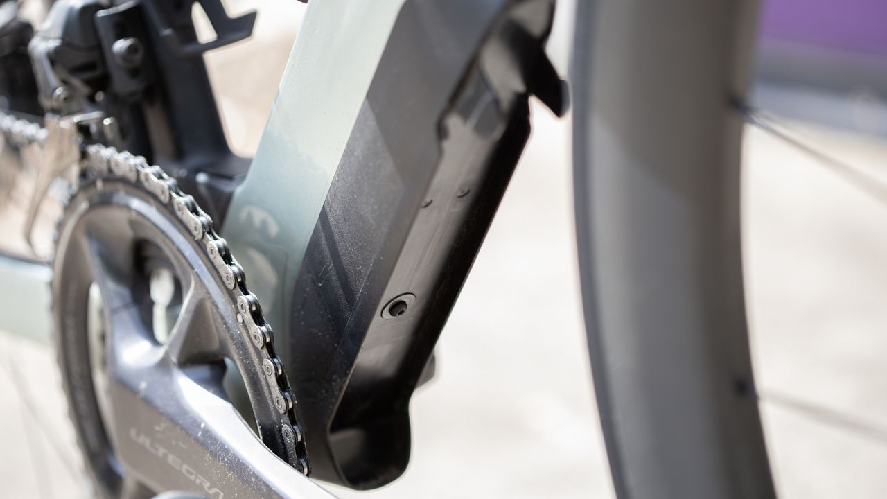 Orbea Orca Aero M120iLTD inside bike side of Aero Accessory Container