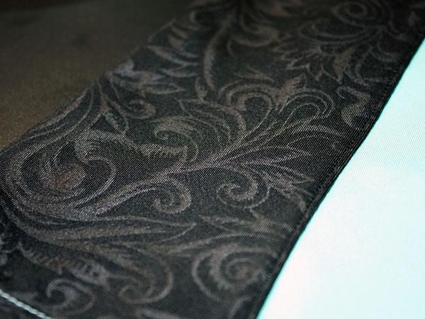Look for clever graphic details like this in Descente's new line. This pattern won't fade with time, either - it's essentially 'melted' into the fabric surface.