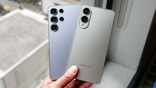 Galaxy S25 Edge vs Galaxy S25 Ultra.