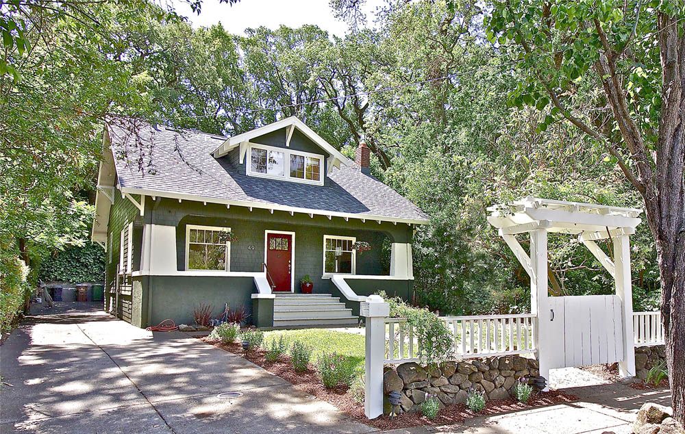 A colorful home in San Anselmo, California.