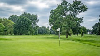 Ealing Golf Club - Hole 12