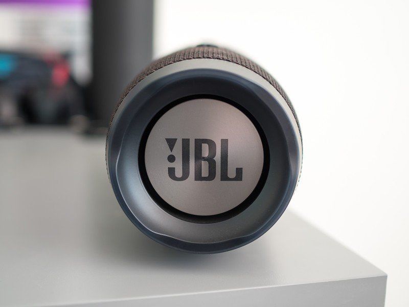 JBL Charge 3 Blueooth speaker