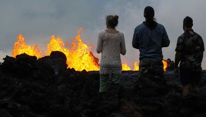 Officials warn people not to use Kilauea volcano lava to toast marshmallows