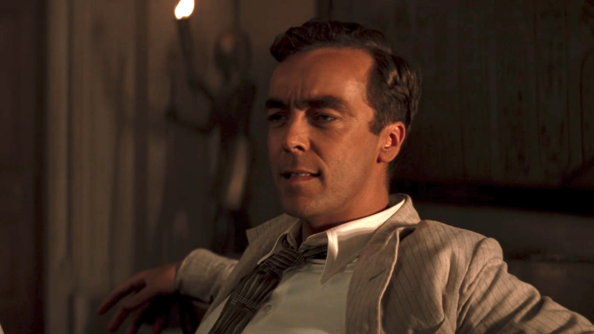 John Hannah as Jonathan in The Mummy