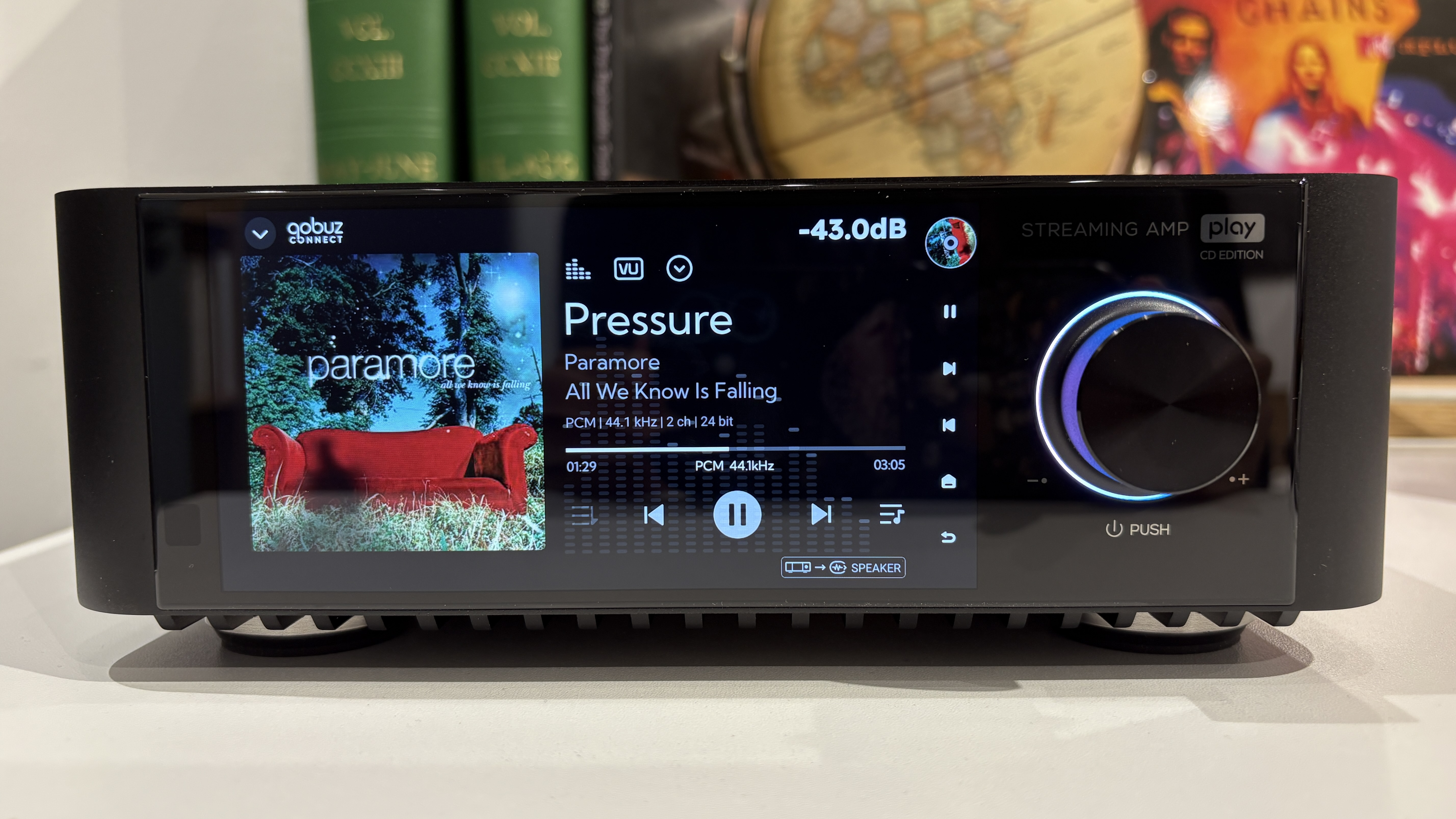 Eversolo Play CD Editions with different screen display options