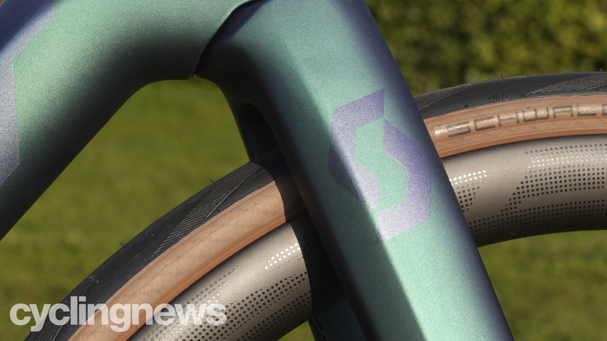Scott Addict ERide Dura-Ace Di2