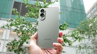 Samsung Galaxy S25 Edge review.