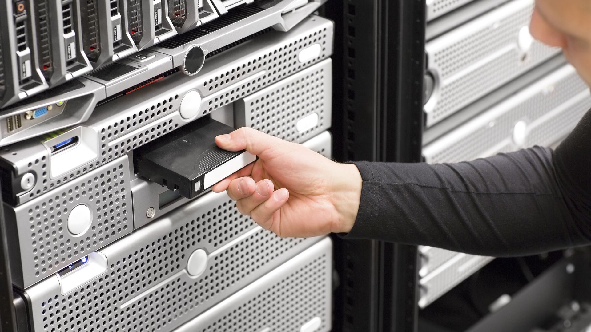 Tape Storage Shipments Increase 40 in 2021 Tom's Hardware