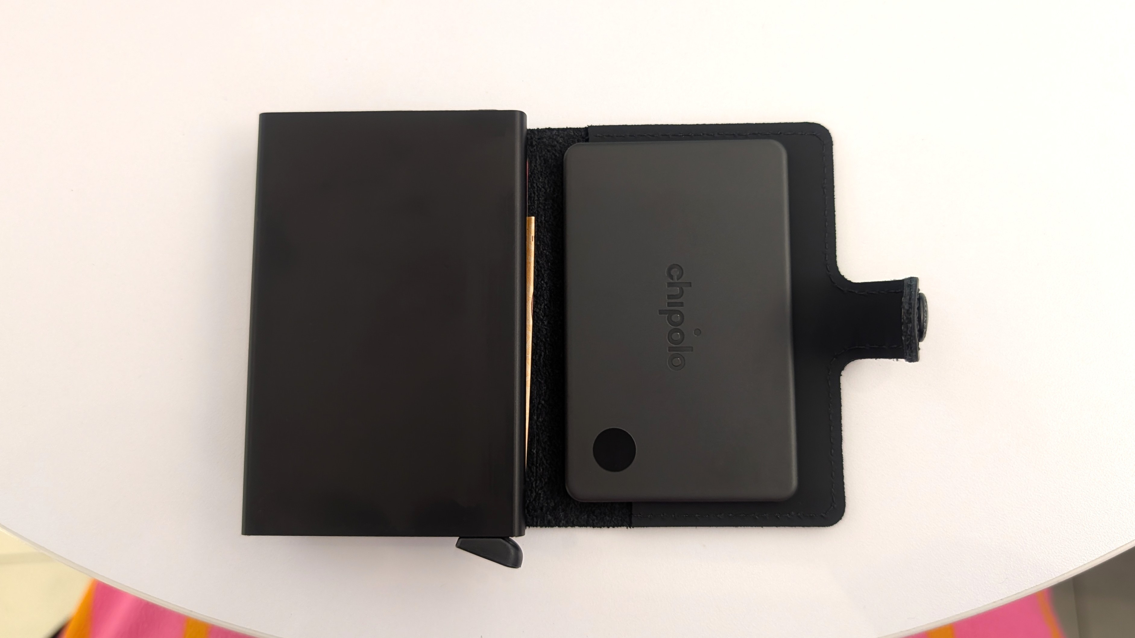 Chipolo x Secrid Trackable Miniwallet in black