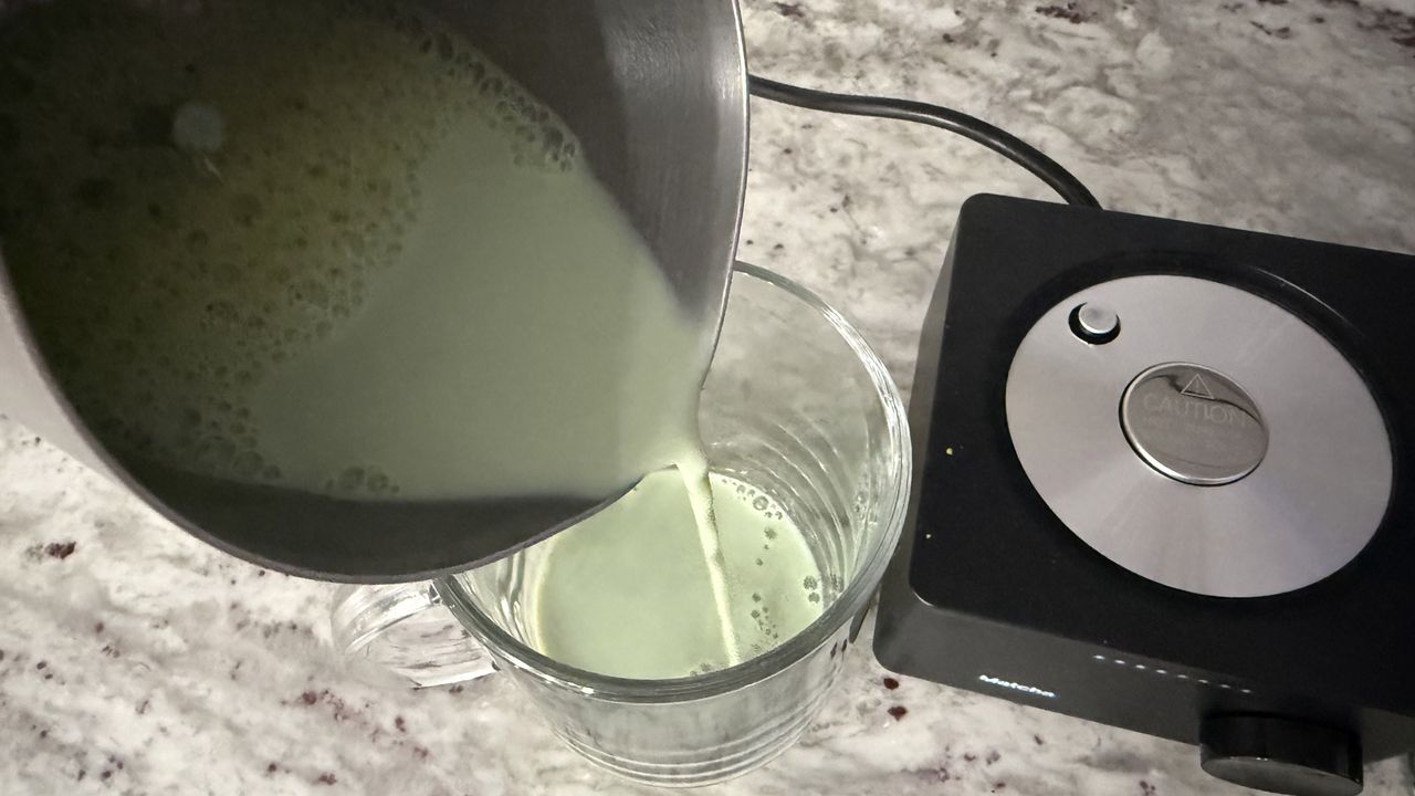 Terra Kaffe Aero making matcha