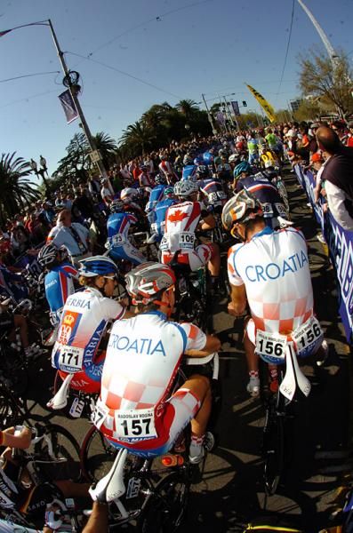The peloton awaits the start of the men's race in Melbourne.