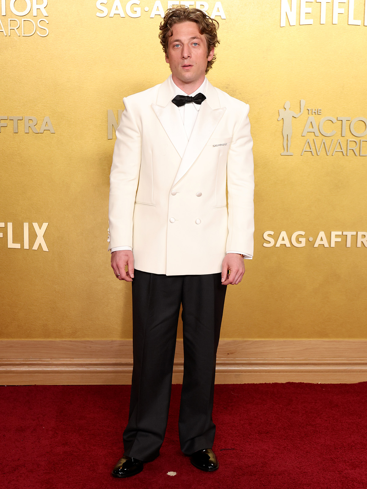 Jeremy allen white at the actor awards.