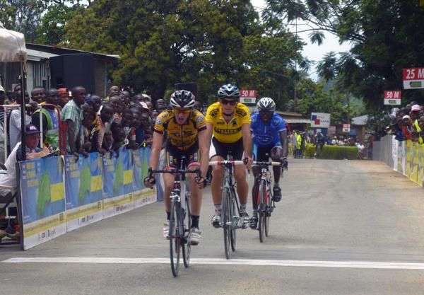 Race leader Joey Rosskopf (Team Type 1-Sanofi) finishes stage 6 and would lose the yellow jersey to teammate Kiel Reijnen.