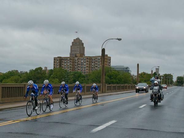 The Eighth Street Bridge was one of the few sections where teams could organize and show off their time trial skills.