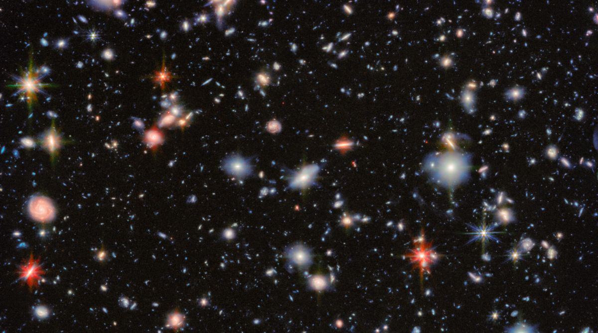 James Webb Space Telescope revisits a classic Hubble image of over 2.5k galaxies