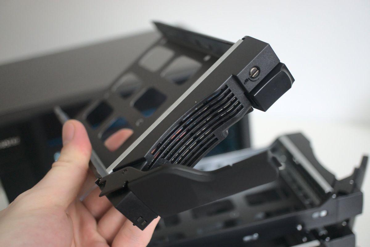 ASUSTOR AS7110T
