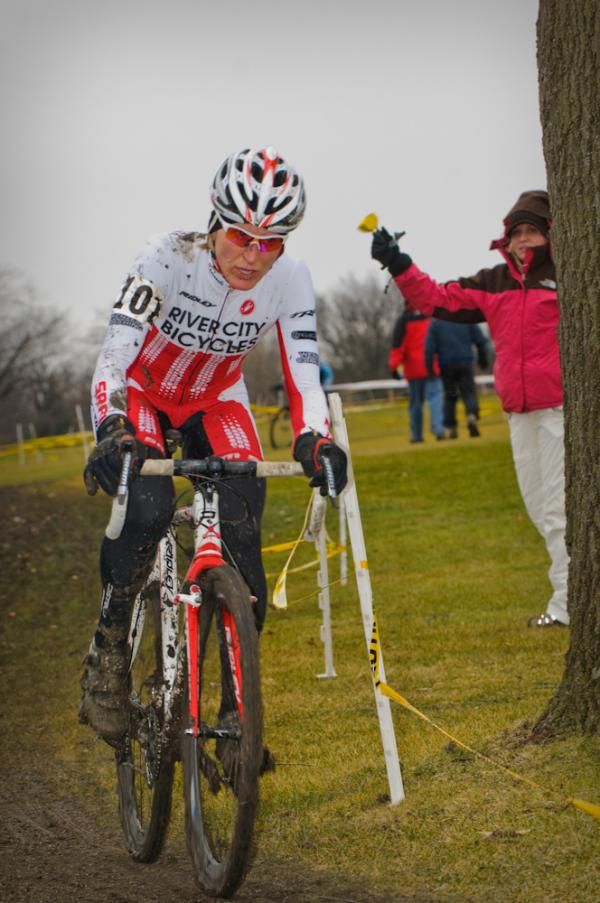 Sue Butler (River City Bicycles) is surging up