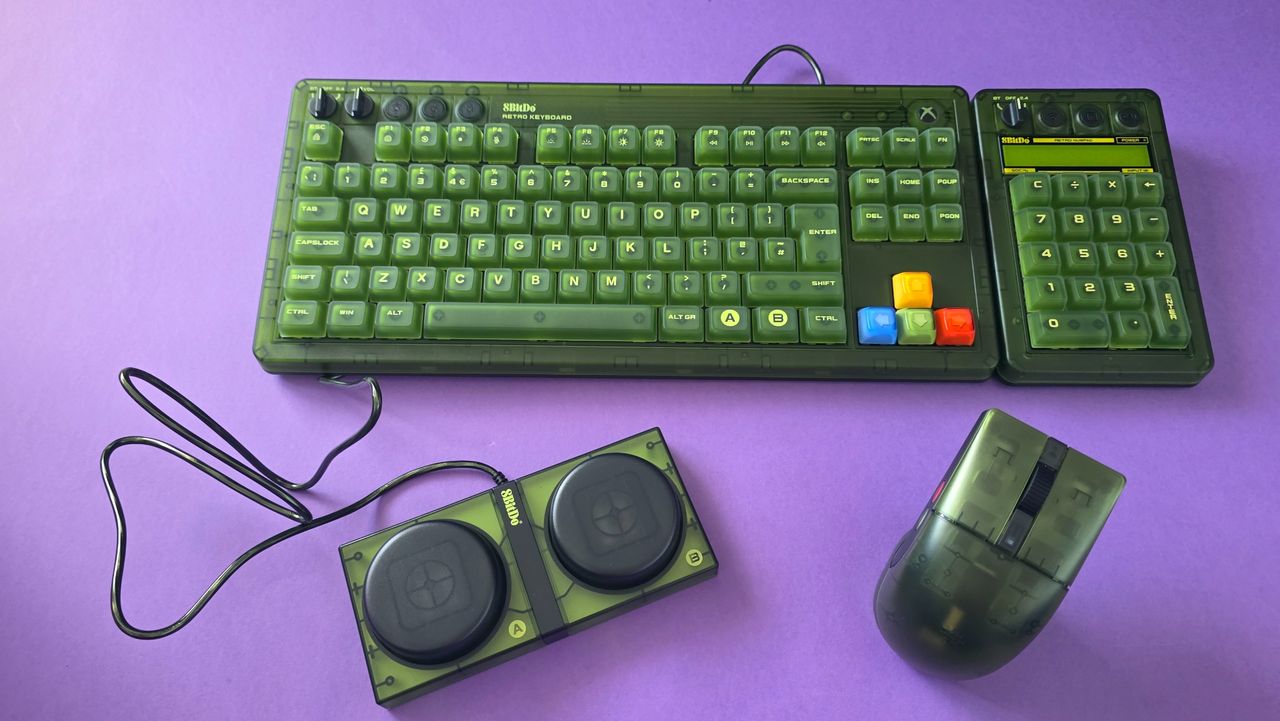 Green keyboard and mouse
